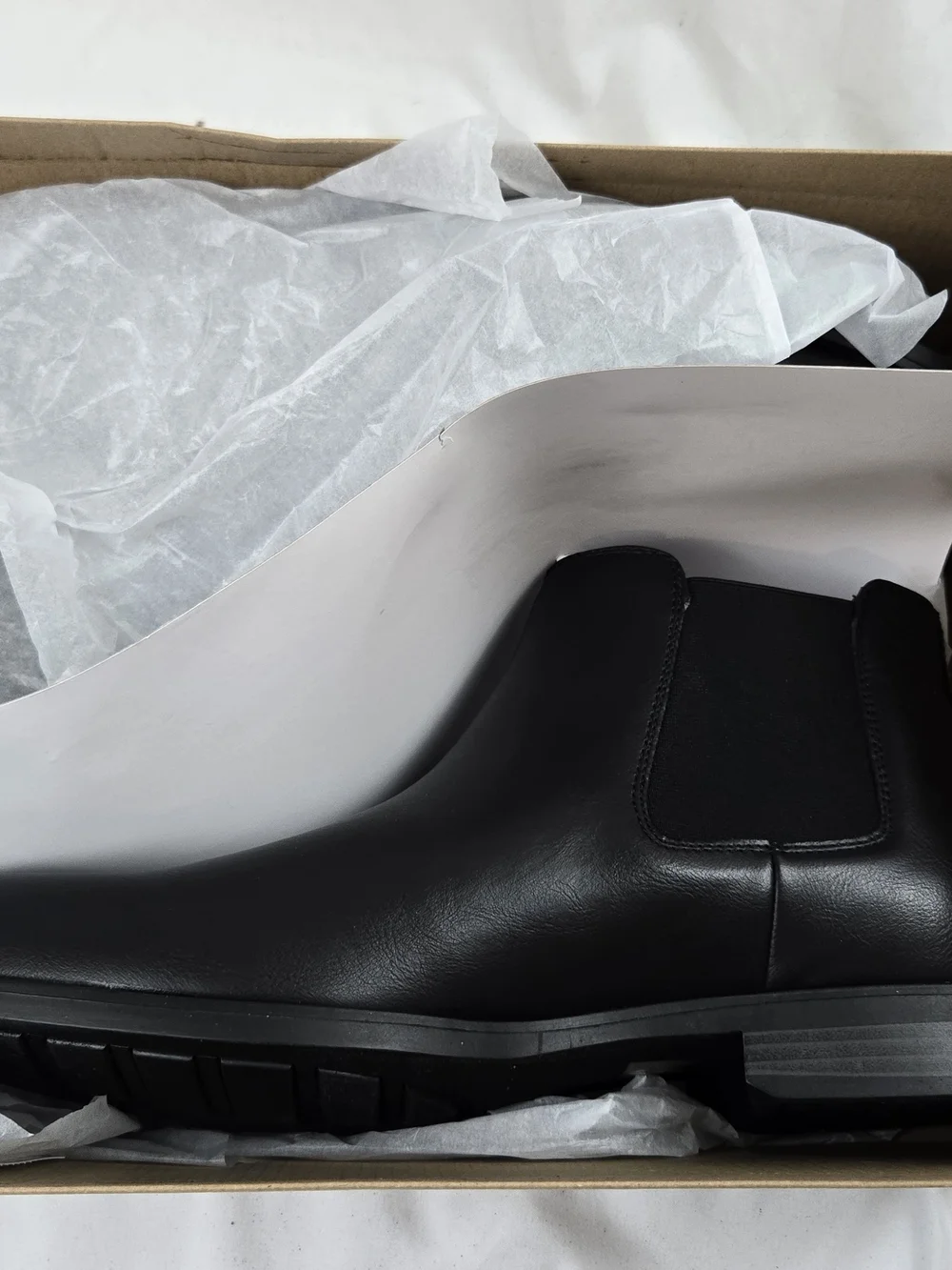 Madden Maxxin Men's Chelsea Boots Black Size 11 M New in Box
